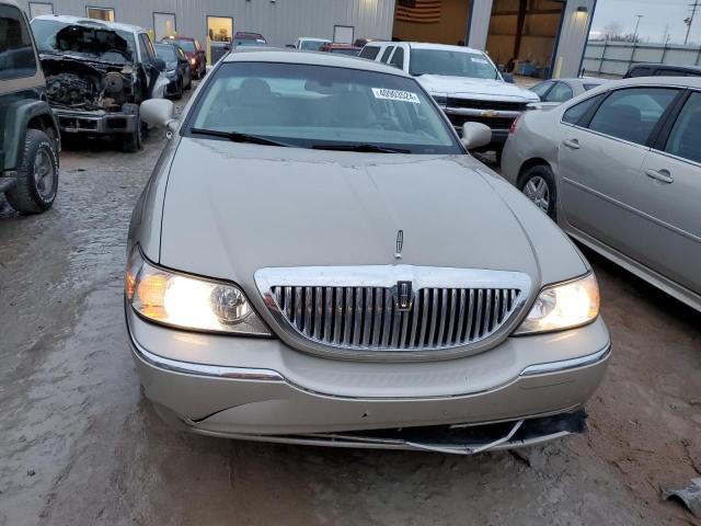 Photo 4 VIN: 1LNHM81W45Y651693 - LINCOLN TOWNCAR 