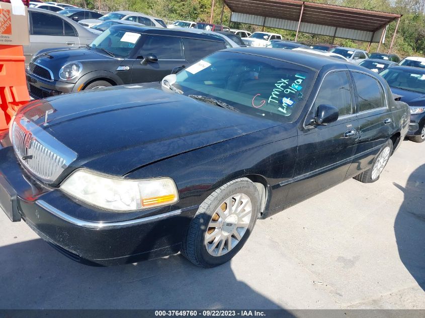 Photo 1 VIN: 1LNHM81W47Y634542 - LINCOLN TOWN CAR 