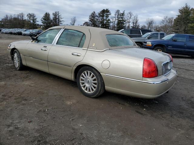 Photo 1 VIN: 1LNHM81W54Y625490 - LINCOLN TOWNCAR 