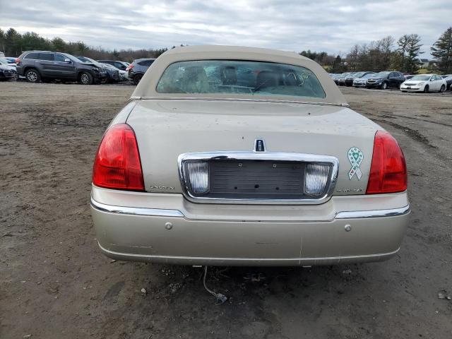 Photo 5 VIN: 1LNHM81W54Y625490 - LINCOLN TOWNCAR 