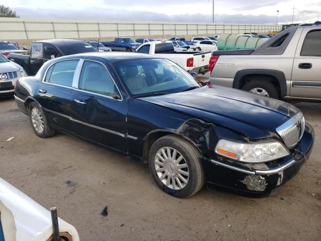 Photo 3 VIN: 1LNHM81W54Y647313 - LINCOLN TOWN CAR E 