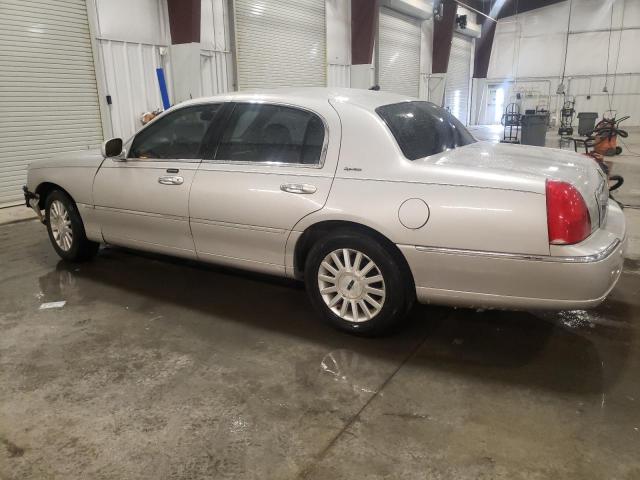 Photo 1 VIN: 1LNHM81W54Y674835 - LINCOLN TOWNCAR 