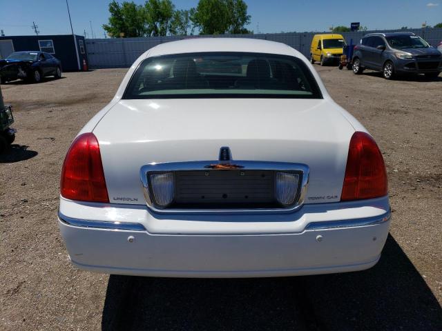 Photo 5 VIN: 1LNHM81W55Y613244 - LINCOLN TOWN CAR 