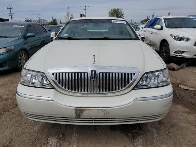 Photo 4 VIN: 1LNHM81W55Y613549 - LINCOLN TOWNCAR 