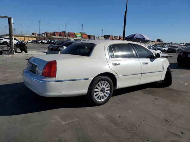 Photo 2 VIN: 1LNHM81W55Y631436 - LINCOLN TOWN CAR S 