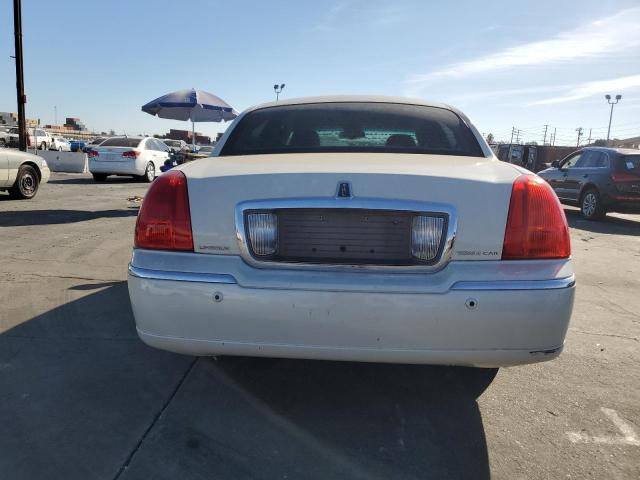 Photo 5 VIN: 1LNHM81W55Y631436 - LINCOLN TOWN CAR S 