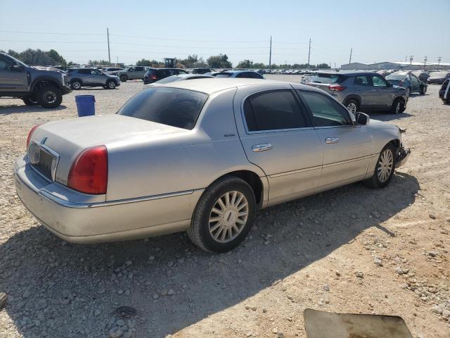 Photo 2 VIN: 1LNHM81W55Y645921 - LINCOLN TOWN CAR S 