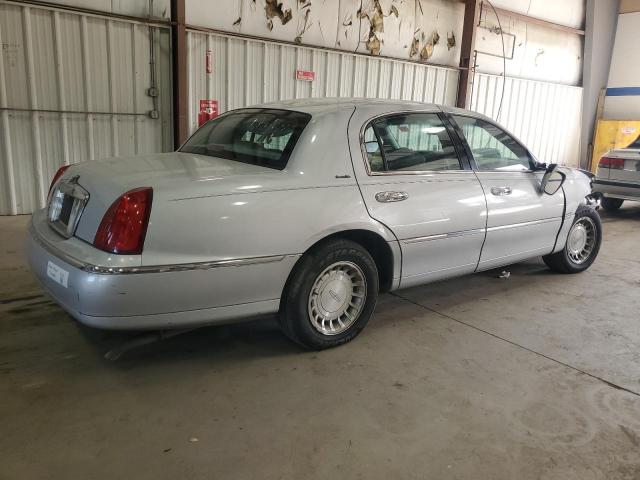 Photo 2 VIN: 1LNHM81W61Y648109 - LINCOLN TOWN CAR E 