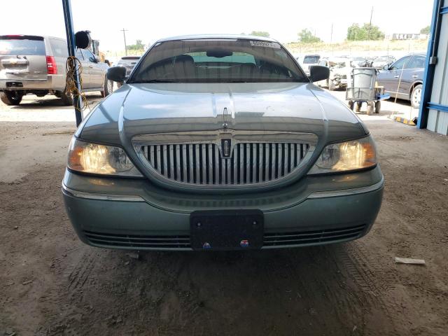 Photo 4 VIN: 1LNHM81W64Y620038 - LINCOLN TOWN CAR E 