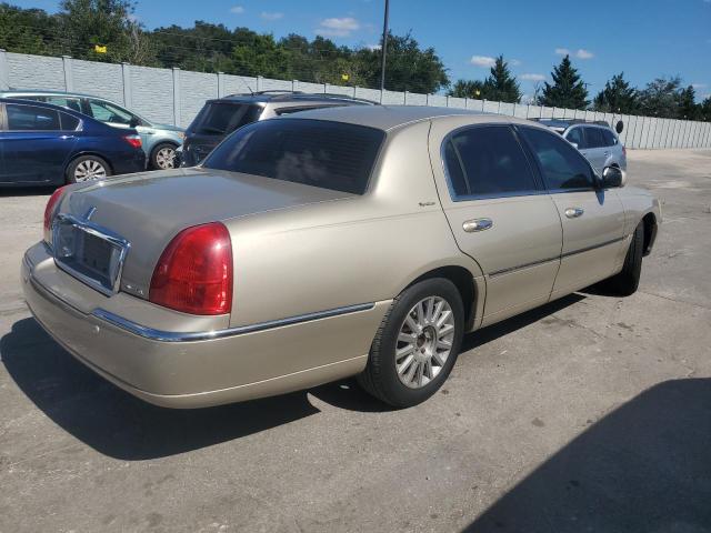 Photo 2 VIN: 1LNHM81W64Y663634 - LINCOLN TOWN CAR E 