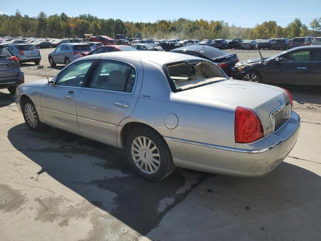 Photo 1 VIN: 1LNHM81W65Y669693 - LINCOLN TOWN CAR S 