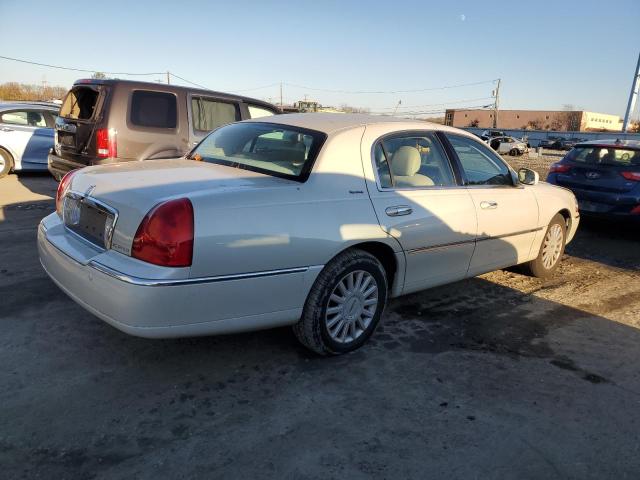 Photo 2 VIN: 1LNHM81W65Y671704 - LINCOLN TOWN CAR S 