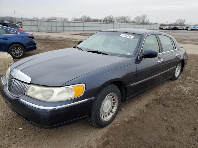 Photo 0 VIN: 1LNHM81W6YY846120 - LINCOLN TOWN CAR E 