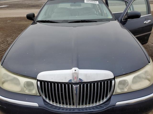 Photo 10 VIN: 1LNHM81W6YY846120 - LINCOLN TOWN CAR E 