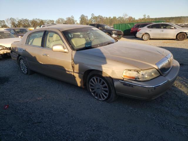 Photo 3 VIN: 1LNHM81W74Y633171 - LINCOLN TOWN CAR E 