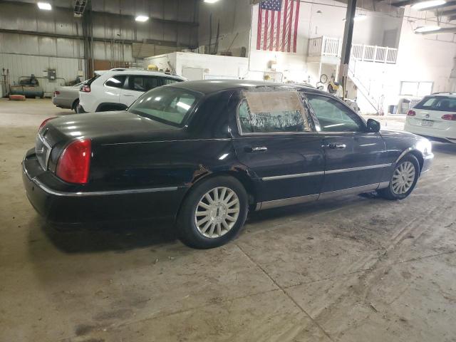 Photo 2 VIN: 1LNHM81W74Y637057 - LINCOLN TOWNCAR 