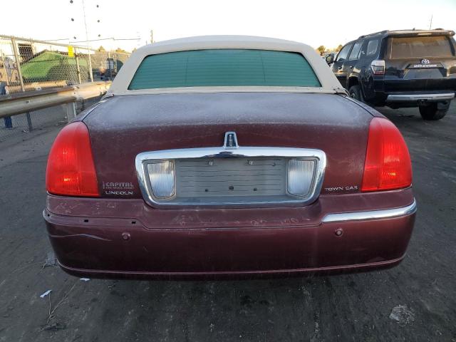 Photo 5 VIN: 1LNHM81W74Y667840 - LINCOLN TOWN CAR E 