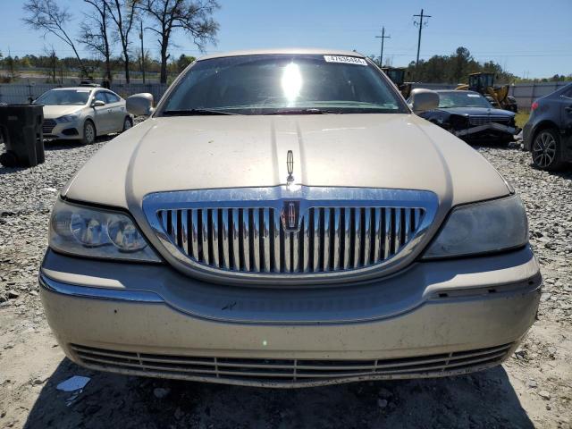 Photo 4 VIN: 1LNHM81W75Y666950 - LINCOLN TOWNCAR 