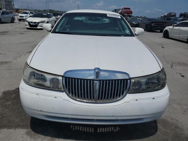 Photo 4 VIN: 1LNHM81W81Y606895 - LINCOLN TOWNCAR 