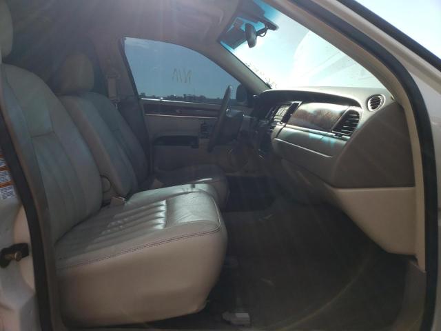 Photo 4 VIN: 1LNHM81W83Y653945 - LINCOLN TOWN CAR E 