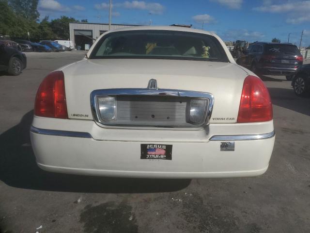 Photo 5 VIN: 1LNHM81W87Y629974 - LINCOLN TOWN CAR S 