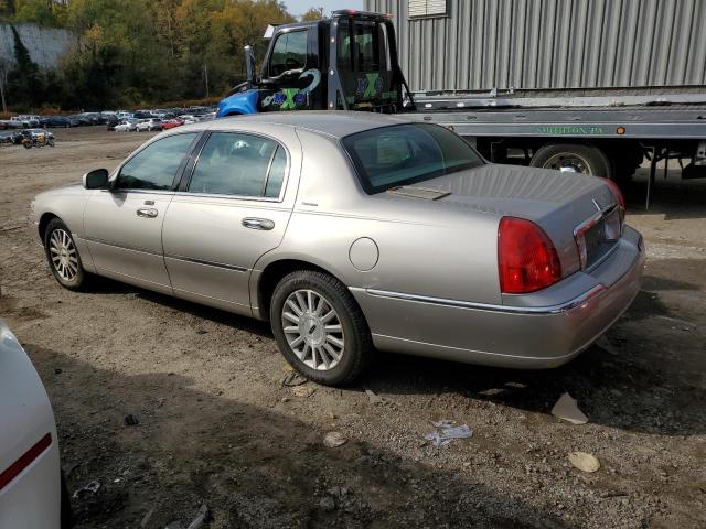 Photo 1 VIN: 1LNHM81W93Y626429 - LINCOLN TOWN CAR E 