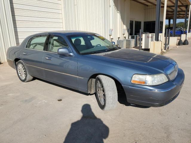 Photo 3 VIN: 1LNHM81W93Y645563 - LINCOLN TOWNCAR 