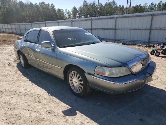 Photo 3 VIN: 1LNHM81W94Y622253 - LINCOLN TOWNCAR 