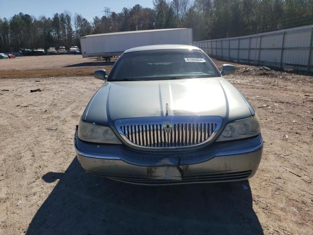 Photo 4 VIN: 1LNHM81W94Y622253 - LINCOLN TOWNCAR 