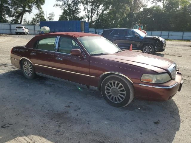 Photo 3 VIN: 1LNHM81W94Y633138 - LINCOLN TOWN CAR E 