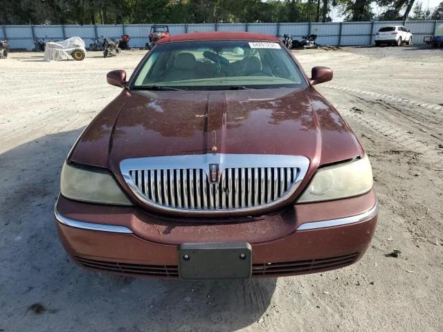 Photo 4 VIN: 1LNHM81W94Y633138 - LINCOLN TOWN CAR E 