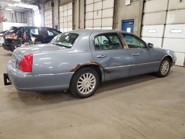 Photo 2 VIN: 1LNHM81W94Y638937 - LINCOLN TOWNCAR 