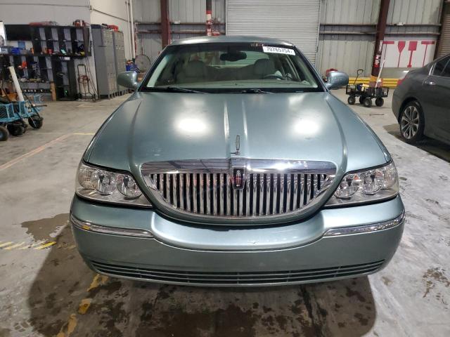 Photo 4 VIN: 1LNHM81W95Y611299 - LINCOLN TOWN CAR S 