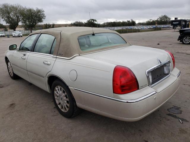 Photo 1 VIN: 1LNHM81W95Y654394 - LINCOLN TOWN CAR S 