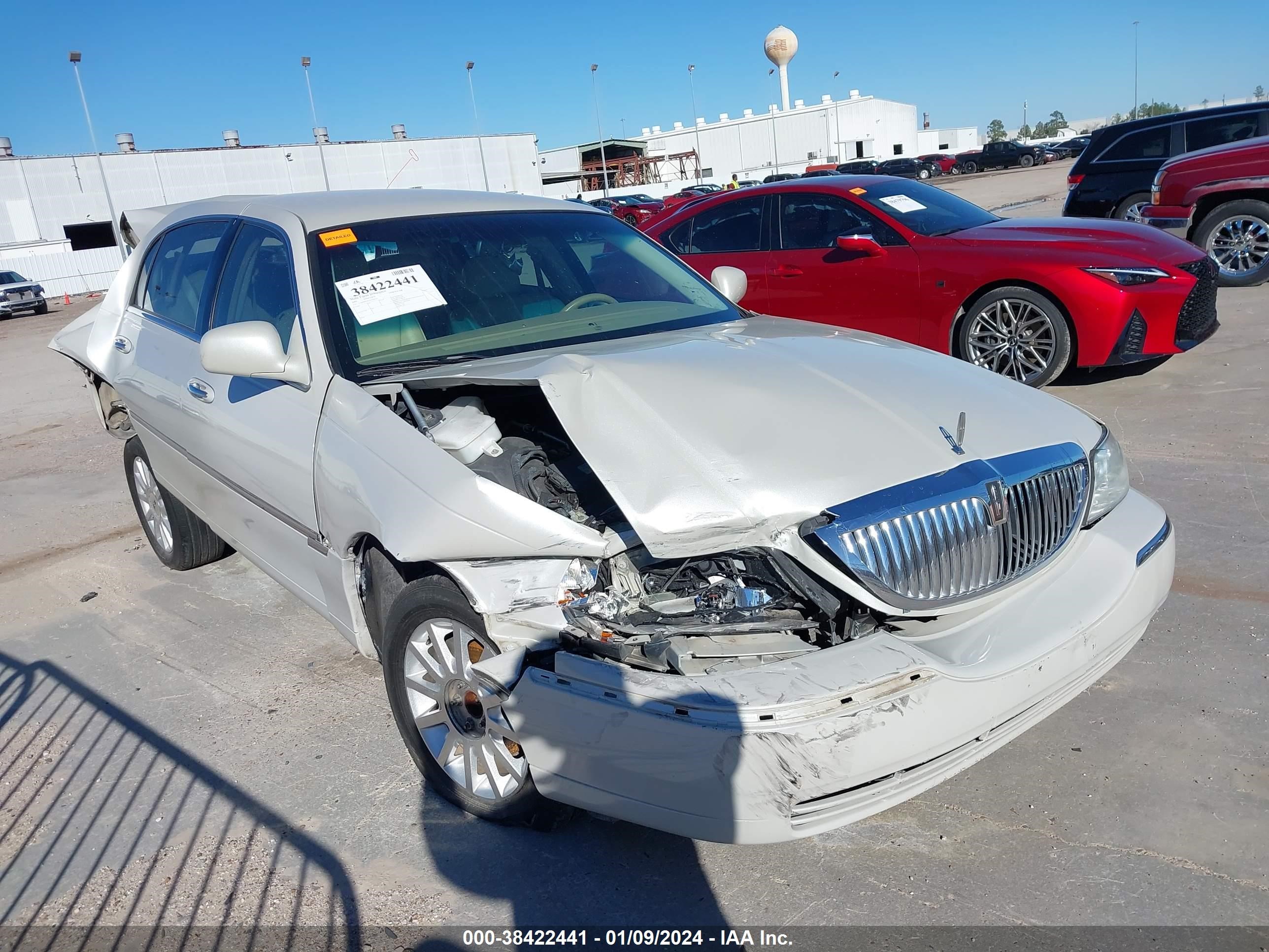 Photo 13 VIN: 1LNHM81W96Y605357 - LINCOLN TOWN CAR 