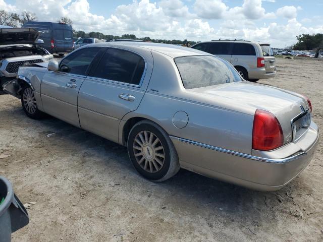 Photo 1 VIN: 1LNHM81WX3Y610367 - LINCOLN TOWN CAR E 