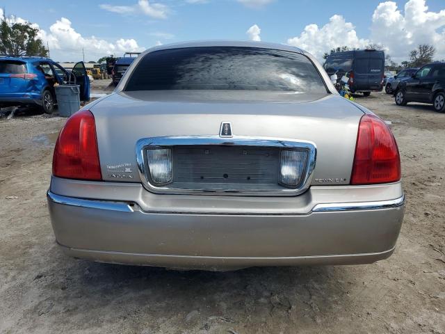 Photo 5 VIN: 1LNHM81WX3Y610367 - LINCOLN TOWN CAR E 