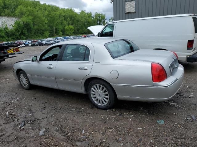 Photo 1 VIN: 1LNHM81WX3Y645698 - LINCOLN TOWNCAR 