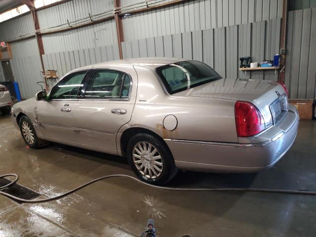 Photo 1 VIN: 1LNHM81WX3Y672772 - LINCOLN TOWN CAR E 