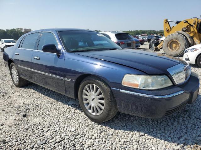 Photo 3 VIN: 1LNHM81WX4Y684678 - LINCOLN TOWN CAR E 