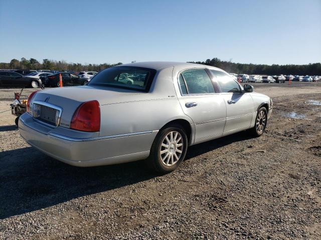 Photo 2 VIN: 1LNHM81WX6Y606825 - LINCOLN TOWNCAR 