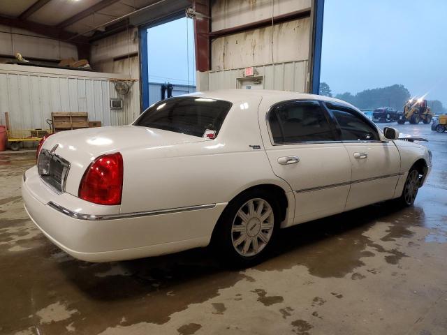 Photo 2 VIN: 1LNHM82V37Y626874 - LINCOLN TOWNCAR 