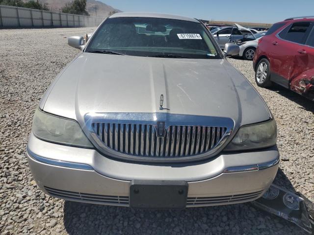 Photo 4 VIN: 1LNHM82V76Y620820 - LINCOLN TOWN CAR S 