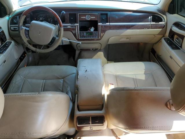 Photo 7 VIN: 1LNHM82V97Y600733 - LINCOLN TOWN CAR S 