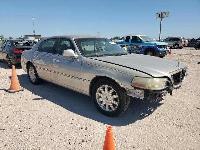 Photo 3 VIN: 1LNHM82V97Y601297 - LINCOLN TOWNCAR 