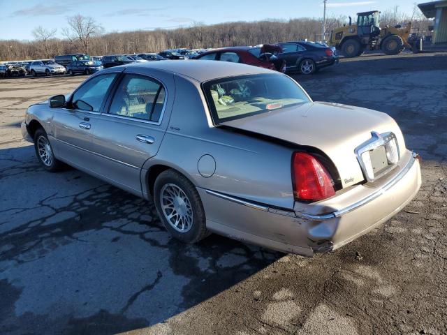 Photo 1 VIN: 1LNHM82W01Y706925 - LINCOLN TOWNCAR 