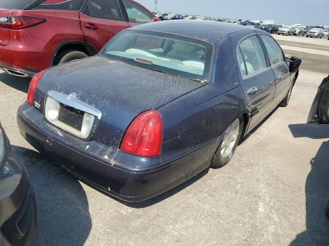 Photo 2 VIN: 1LNHM82W02Y658747 - LINCOLN TOWN CAR S 