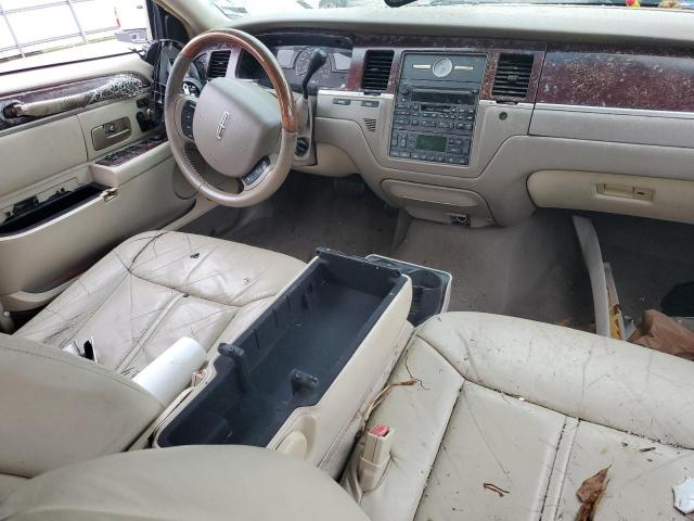 Photo 7 VIN: 1LNHM82W05Y604076 - LINCOLN TOWN CAR S 