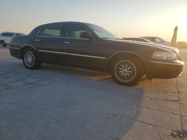 Photo 3 VIN: 1LNHM82W05Y629253 - LINCOLN TOWN CAR S 