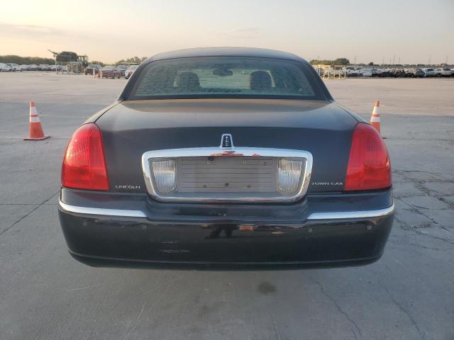 Photo 5 VIN: 1LNHM82W05Y629253 - LINCOLN TOWN CAR S 